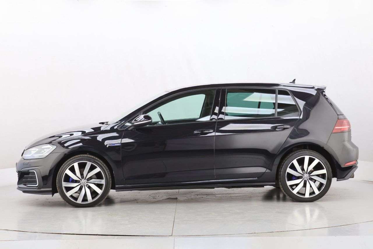 2017 VOLKSWAGEN GOLF 2017 VOLKSWAGEN GOLF