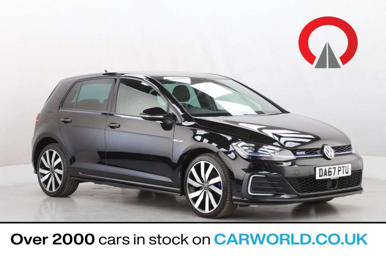 A 2017 VOLKSWAGEN GOLF 1.4 TSI 8.7kWh GTE Advance Hatchback 5dr Petrol Plug-in Hybrid DSG Euro 6 ( A 2017 VOLKSWAGEN GOLF 1.4 TSI 8.7kWh GTE Advance Hatchback 5dr Petrol Plug-in Hybrid DSG Euro 6 (