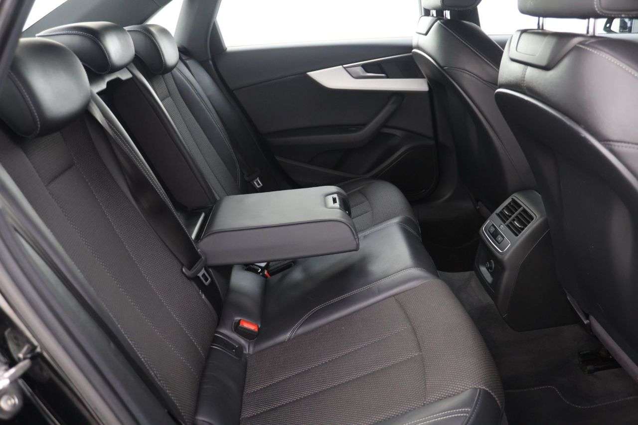 2016 AUDI A4 2016 AUDI A4