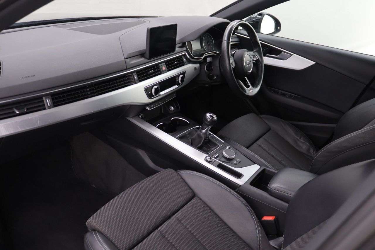 2016 AUDI A4 2016 AUDI A4