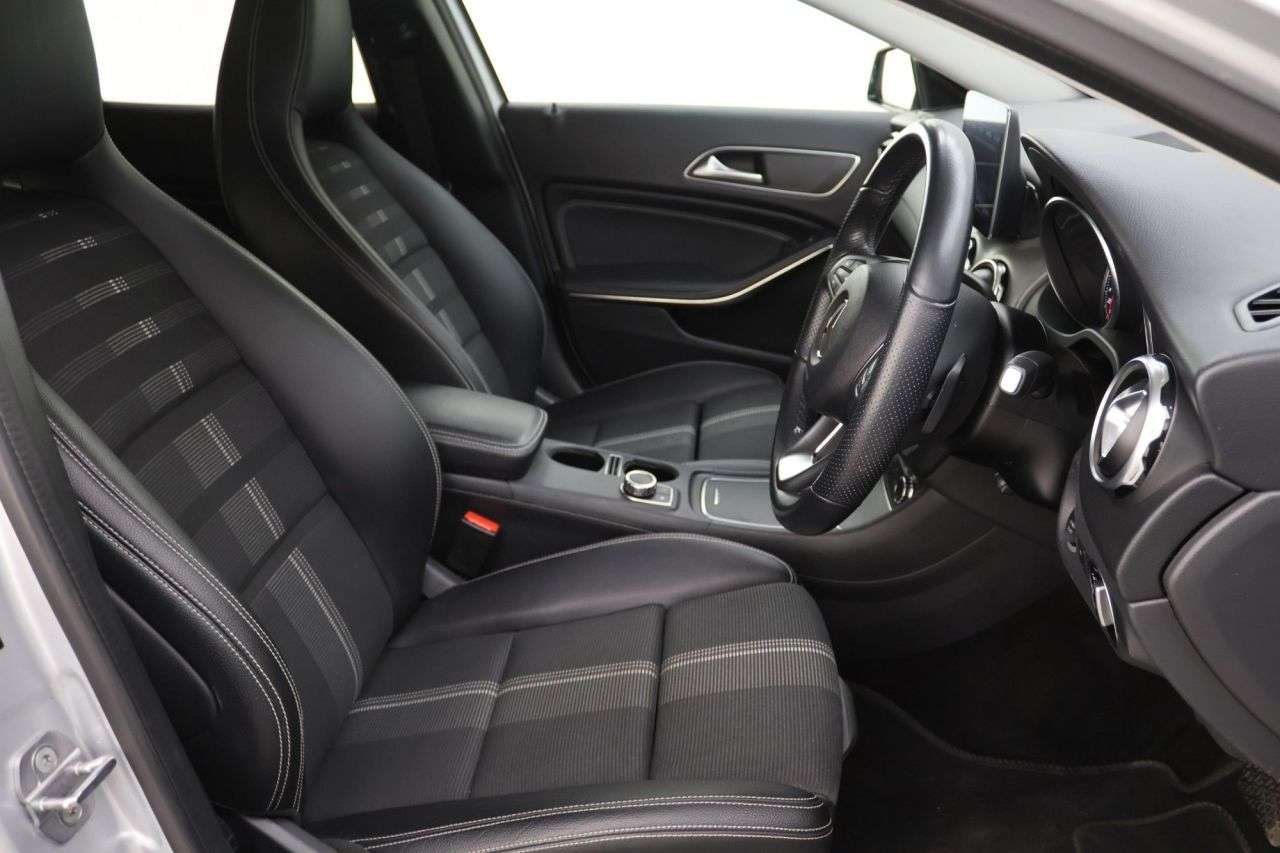 2019 MERCEDES-BENZ GLA CLASS 2019 MERCEDES-BENZ GLA CLASS