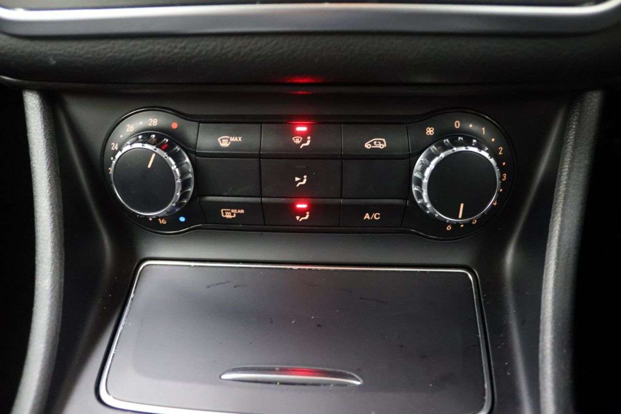 2019 MERCEDES-BENZ GLA CLASS 2019 MERCEDES-BENZ GLA CLASS