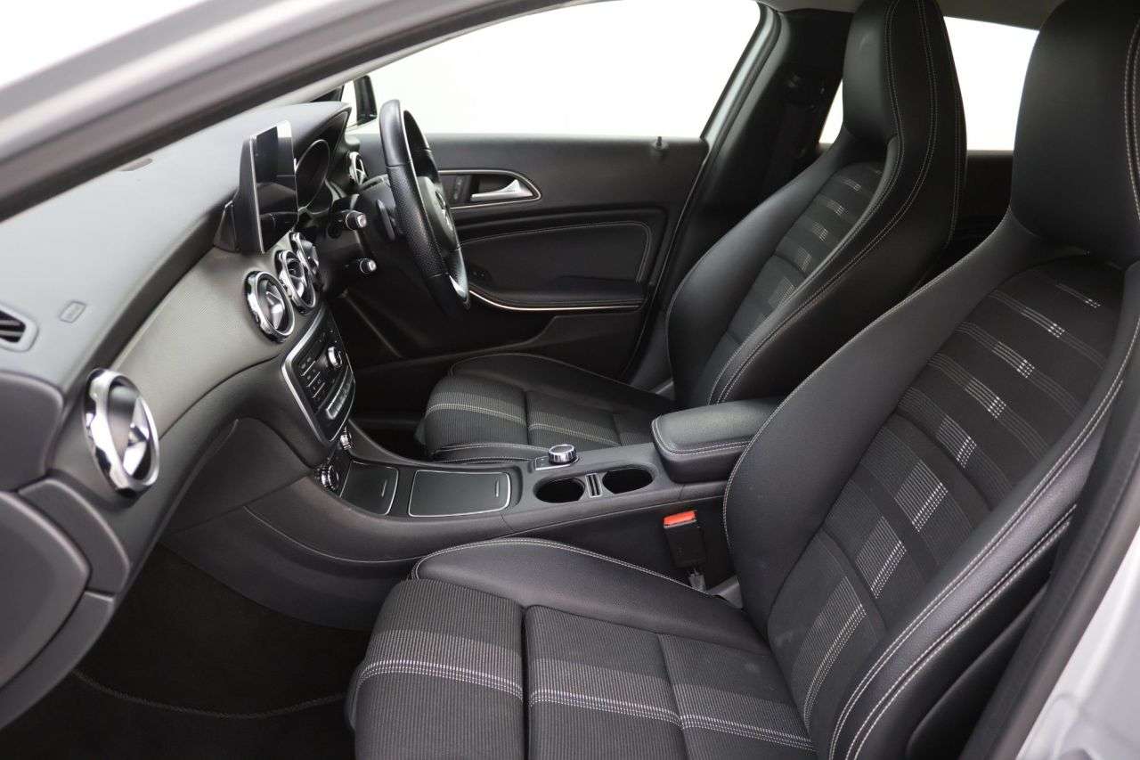 2019 MERCEDES-BENZ GLA CLASS 2019 MERCEDES-BENZ GLA CLASS