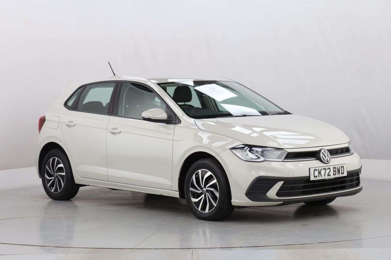 A 2022 VOLKSWAGEN POLO 1.0 TSI Life Hatchback 5dr Petrol Manual Euro 6 (s/s) (95 ps) A 2022 VOLKSWAGEN POLO 1.0 TSI Life Hatchback 5dr Petrol Manual Euro 6 (s/s) (95 ps)