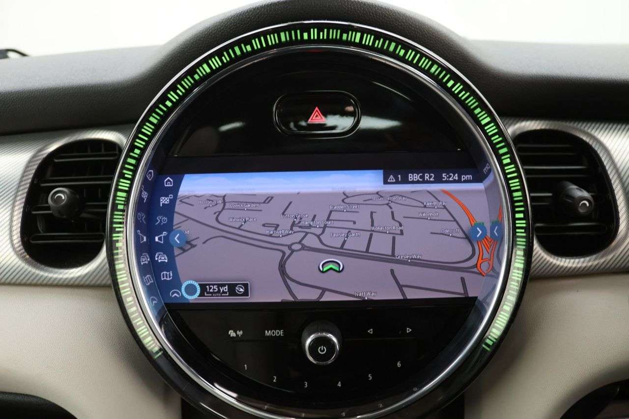 A 2021 MINI HATCH 1.5 Cooper Exclusive Hatchback 5dr Petrol Manual Euro 6 (s/s) (136 ps) A 2021 MINI HATCH 1.5 Cooper Exclusive Hatchback 5dr Petrol Manual Euro 6 (s/s) (136 ps)