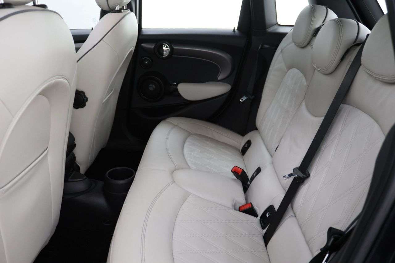 2021 MINI HATCH 2021 MINI HATCH