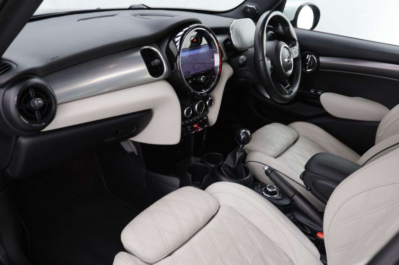 2021 MINI HATCH 2021 MINI HATCH