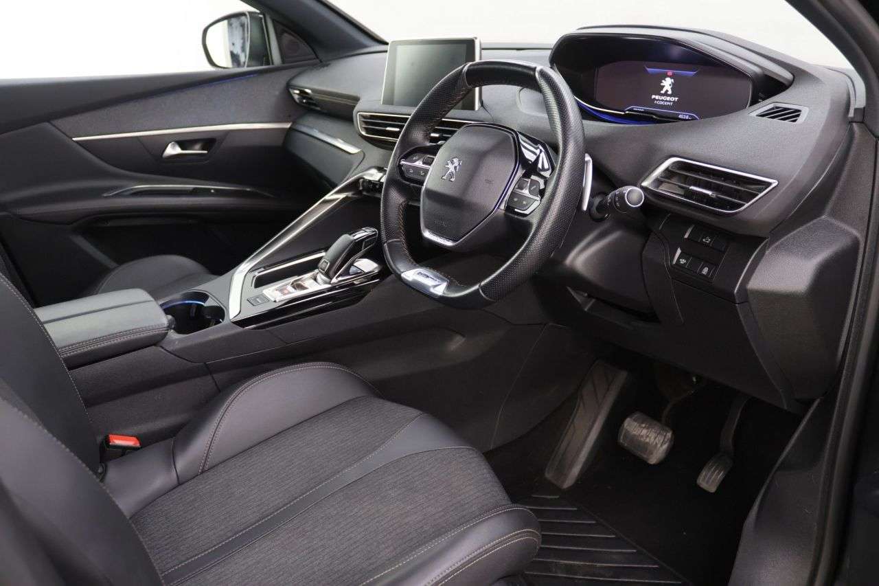 2020 PEUGEOT 3008 2020 PEUGEOT 3008