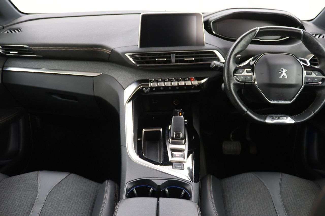 2020 PEUGEOT 3008 2020 PEUGEOT 3008