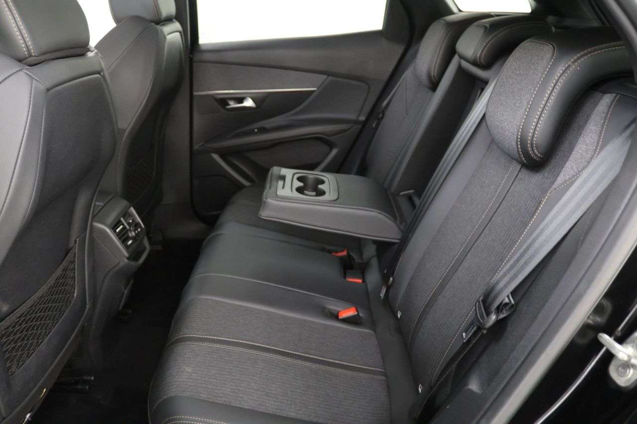 2020 PEUGEOT 3008 2020 PEUGEOT 3008