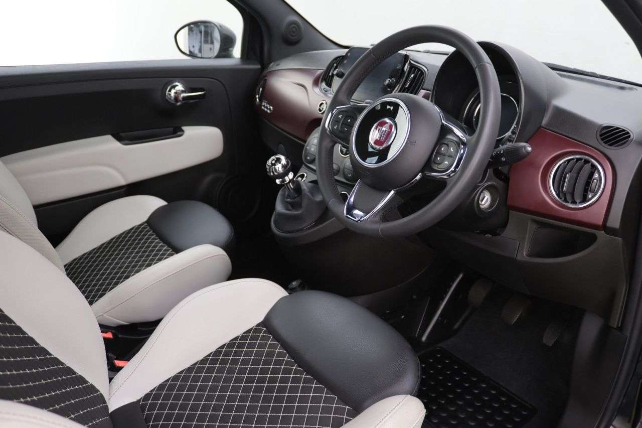 2021 FIAT 500 2021 FIAT 500