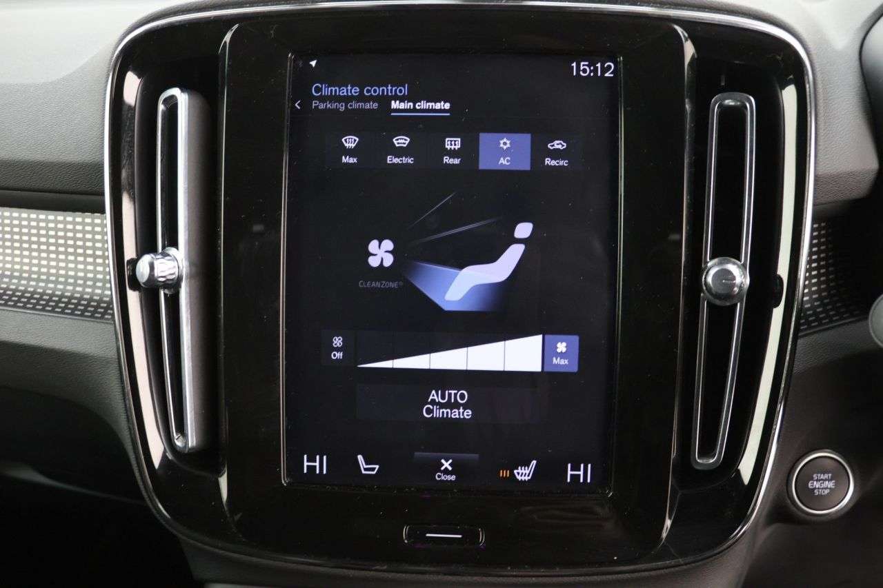 2019 VOLVO XC40 2019 VOLVO XC40