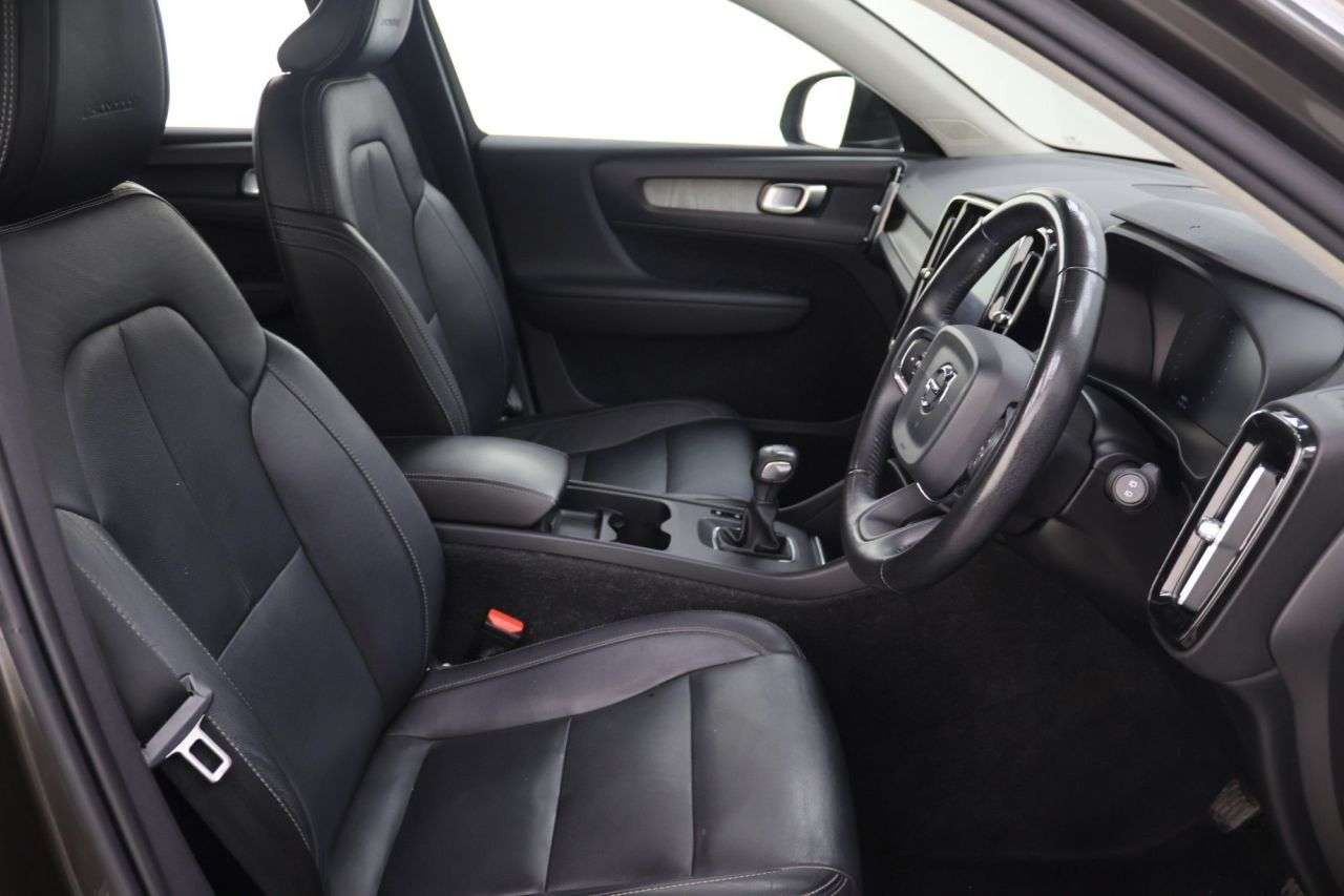 2018 VOLVO XC40 2018 VOLVO XC40