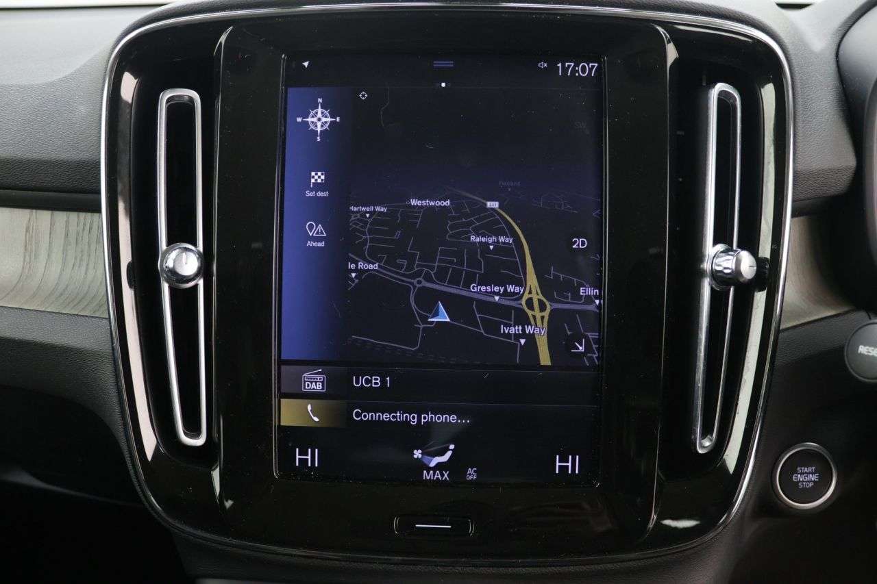 2018 VOLVO XC40 2018 VOLVO XC40