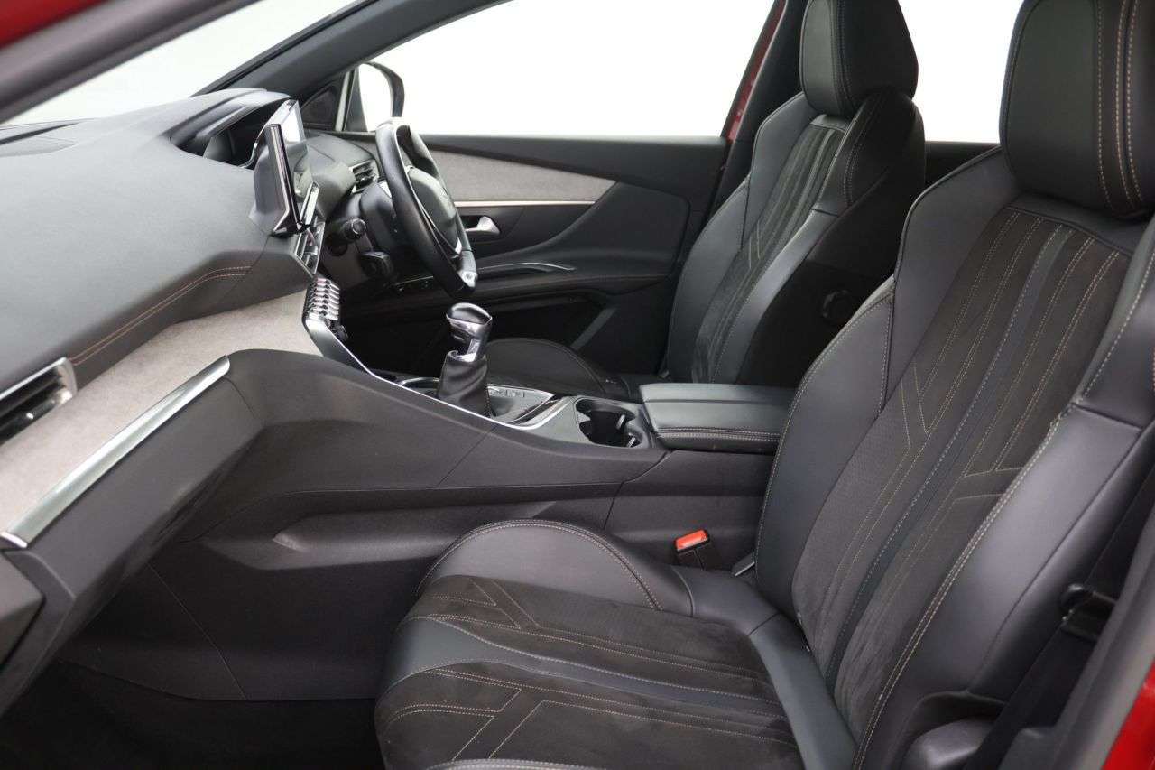 2021 PEUGEOT 3008 2021 PEUGEOT 3008