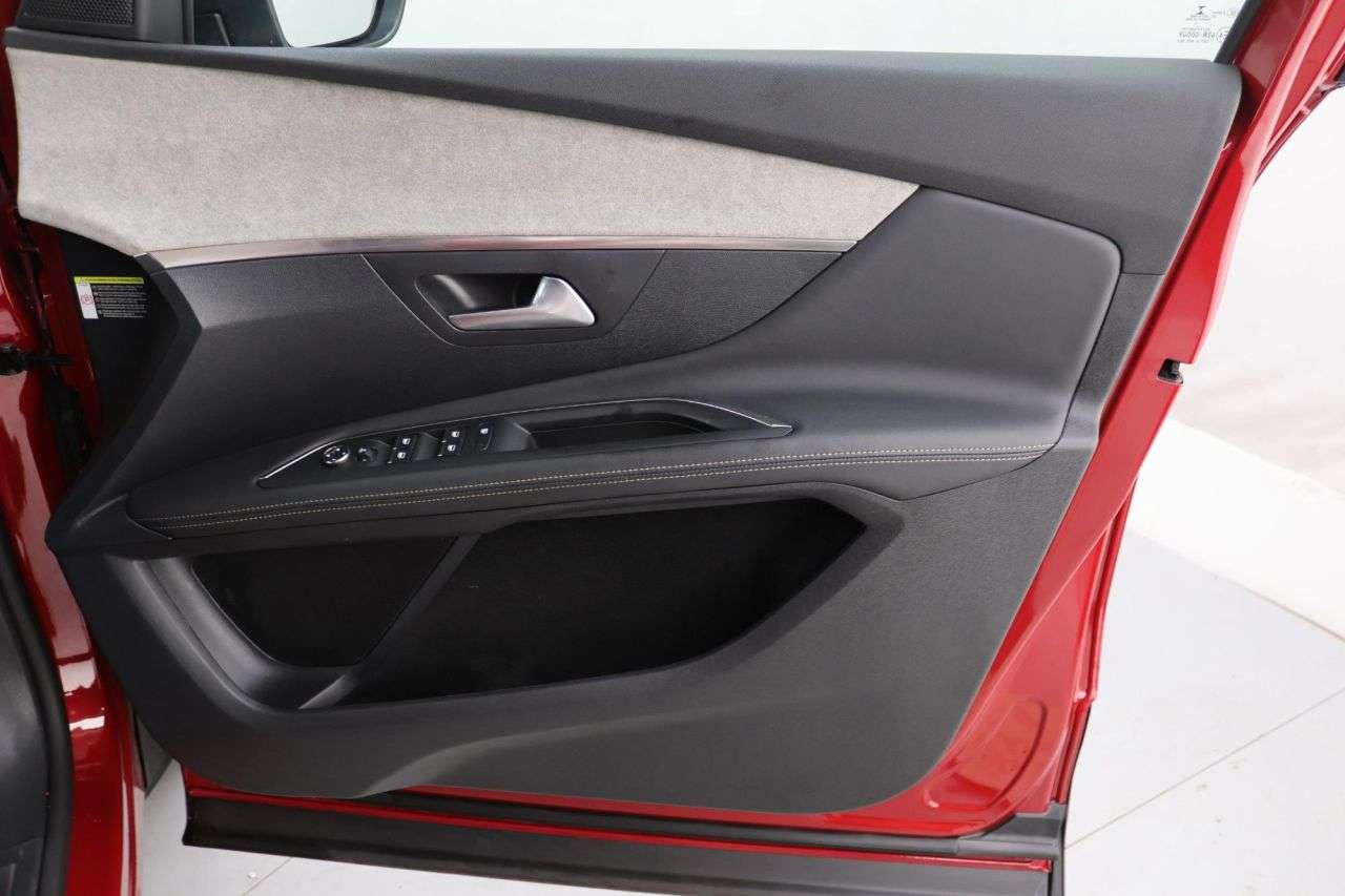 2021 PEUGEOT 3008 2021 PEUGEOT 3008