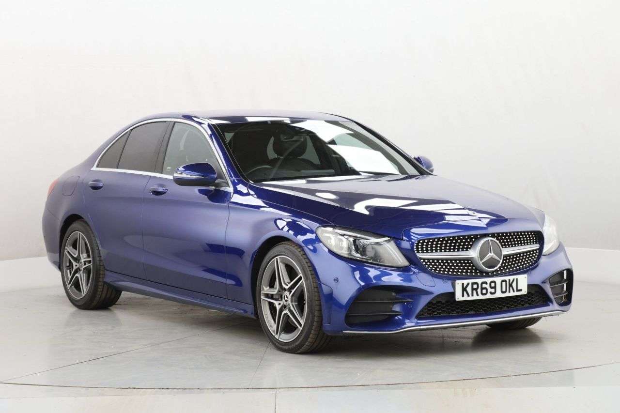 A 2019 MERCEDES-BENZ C CLASS 2.0 C300d AMG Line (Premium) Saloon 4dr Diesel G-Tronic+ Euro 6 (s/s) (245 A 2019 MERCEDES-BENZ C CLASS 2.0 C300d AMG Line (Premium) Saloon 4dr Diesel G-Tronic+ Euro 6 (s/s) (245