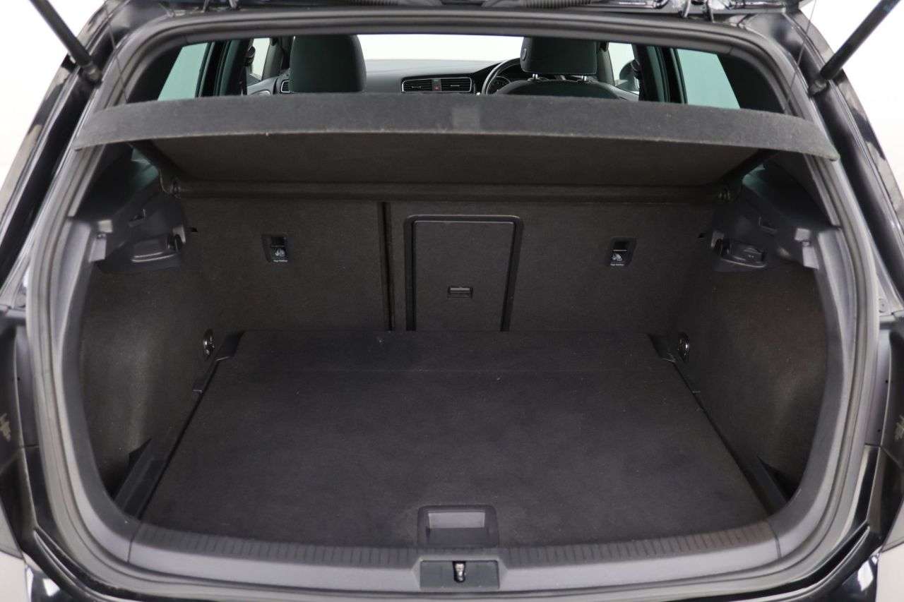 2020 VOLKSWAGEN GOLF 2020 VOLKSWAGEN GOLF