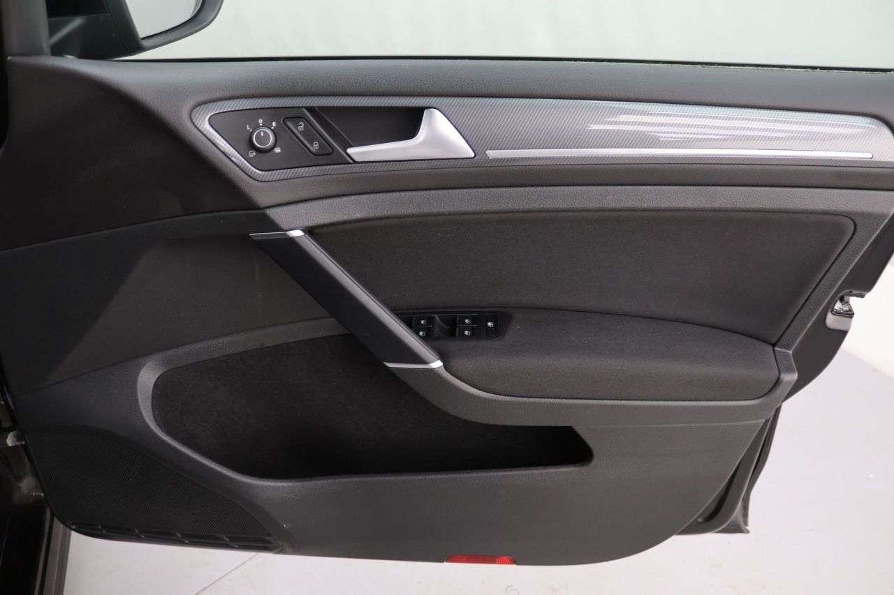 2020 VOLKSWAGEN GOLF 2020 VOLKSWAGEN GOLF