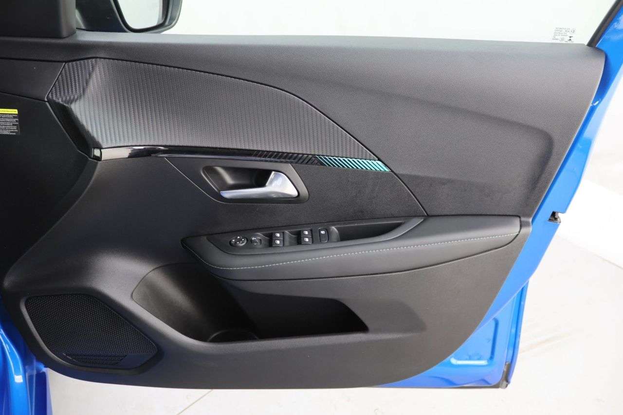 2022 PEUGEOT 208 2022 PEUGEOT 208