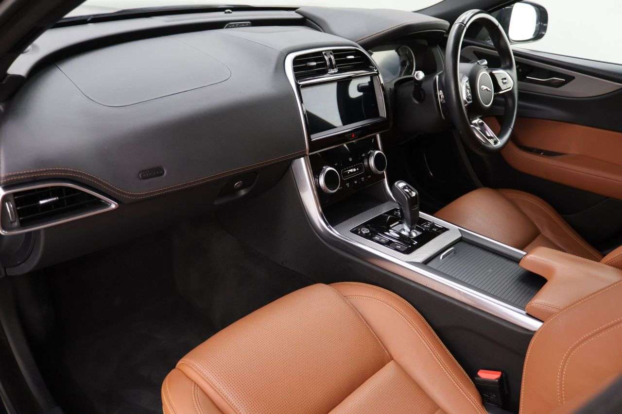 2020 JAGUAR XE 2020 JAGUAR XE