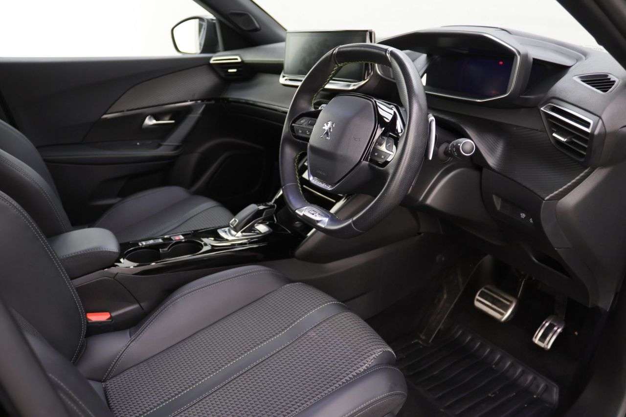 2021 PEUGEOT 2008 2021 PEUGEOT 2008