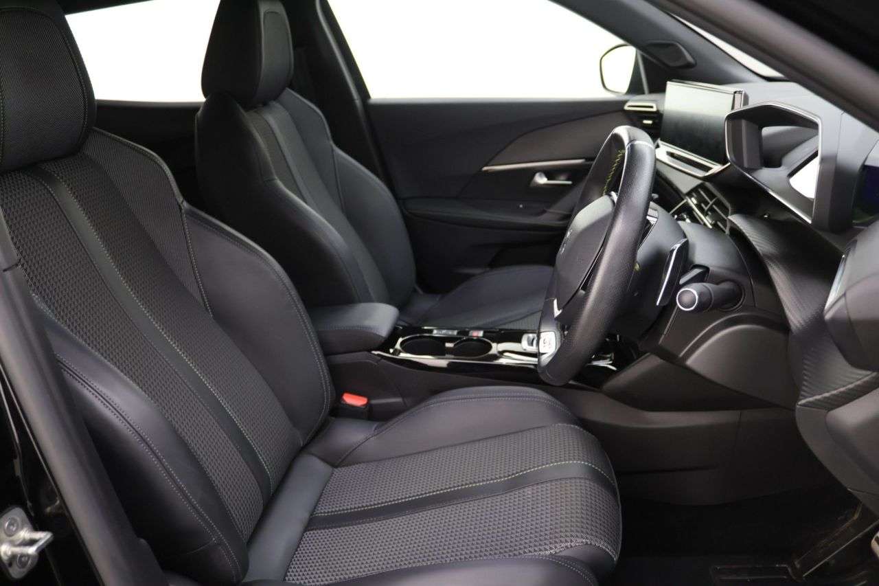 2021 PEUGEOT 2008 2021 PEUGEOT 2008