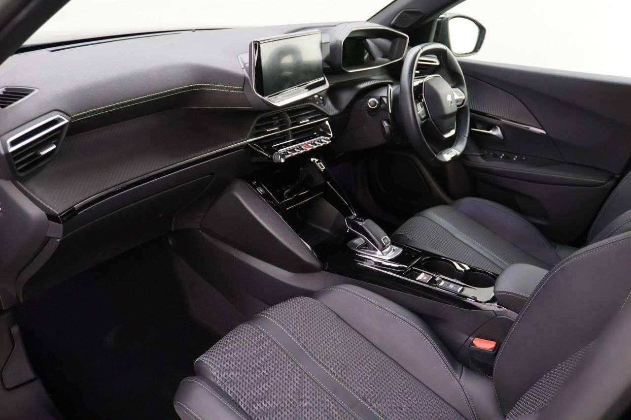 2021 PEUGEOT 2008 2021 PEUGEOT 2008