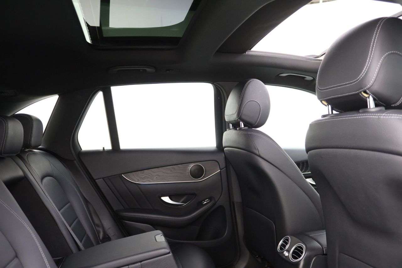 A 2019 MERCEDES-BENZ GLC CLASS 2.1 GLC220d AMG Night Edition SUV 5dr Diesel G-Tronic+ 4MATIC Euro 6 (s/s) A 2019 MERCEDES-BENZ GLC CLASS 2.1 GLC220d AMG Night Edition SUV 5dr Diesel G-Tronic+ 4MATIC Euro 6 (s/s)