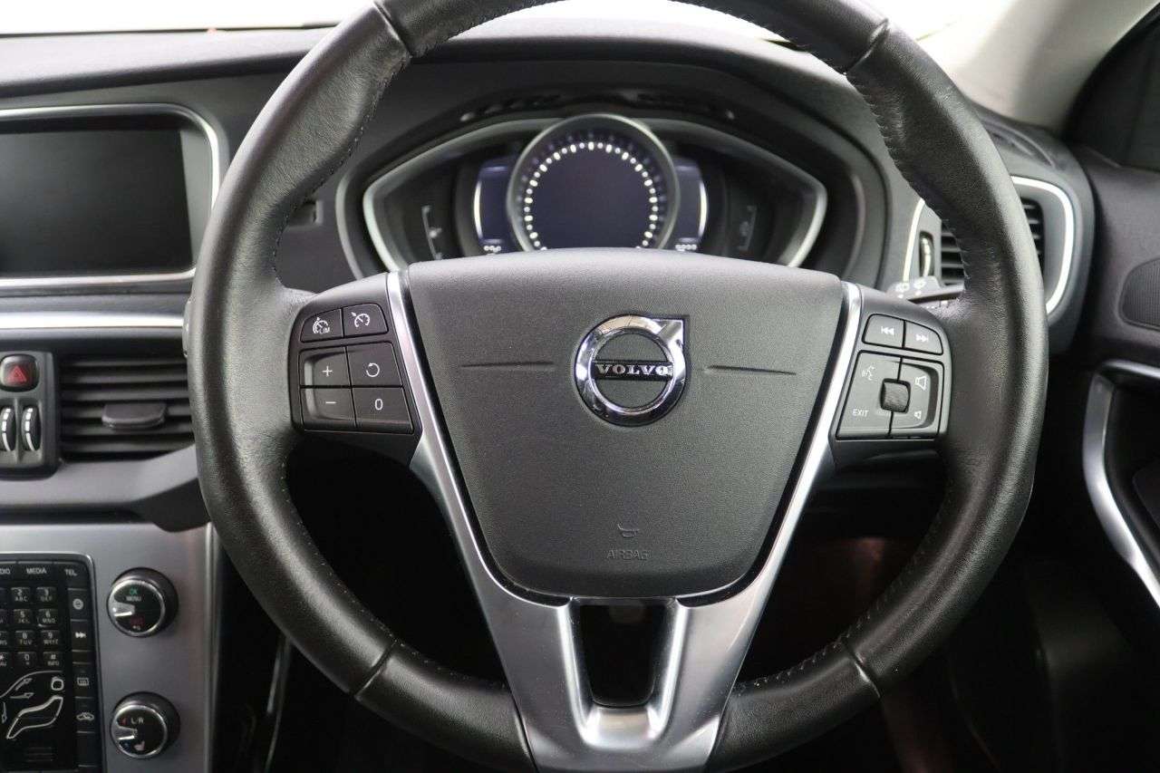 2018 VOLVO V40 CROSS COUNTRY 2018 VOLVO V40 CROSS COUNTRY