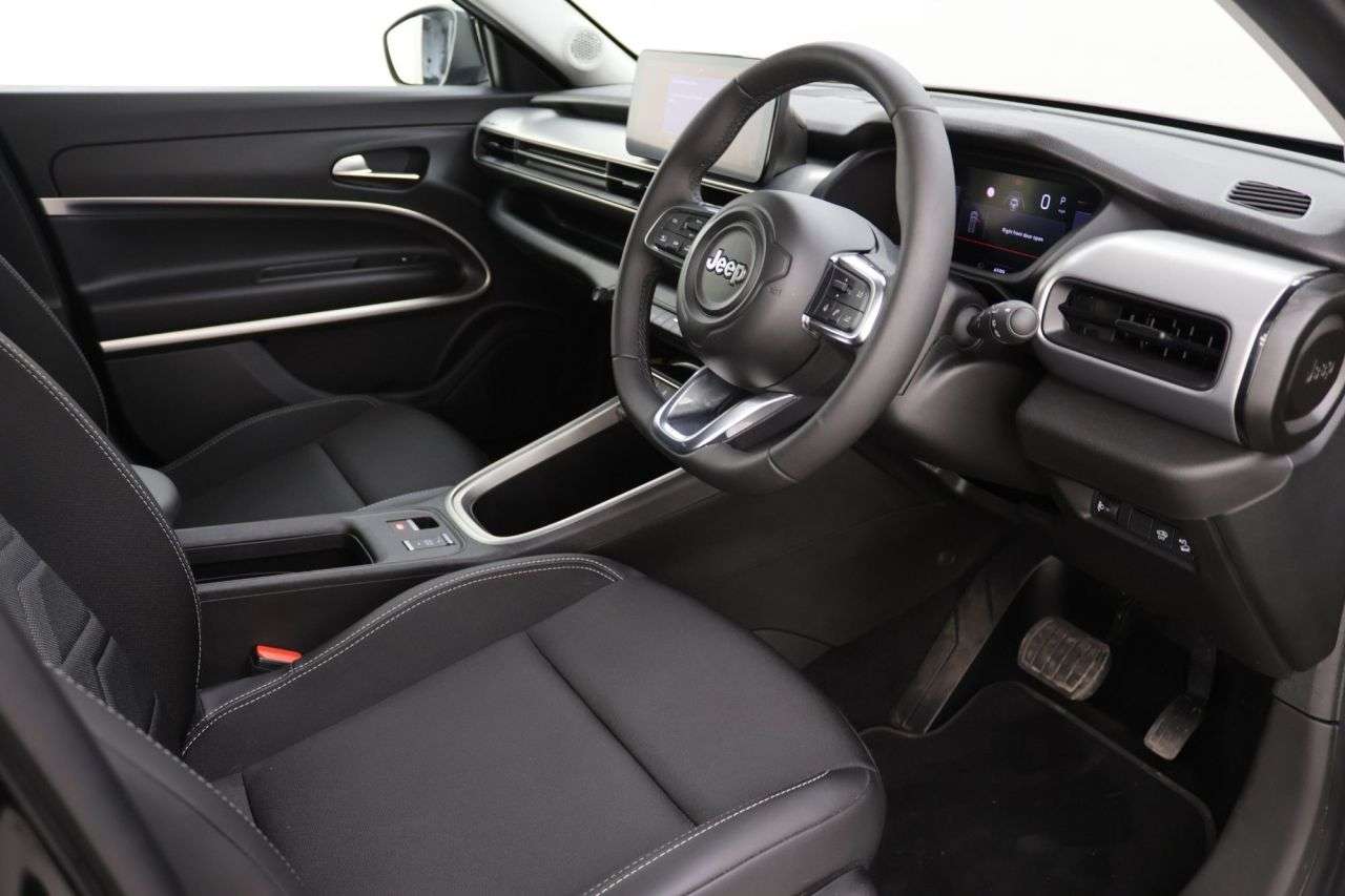 2025 JEEP AVENGER 2025 JEEP AVENGER