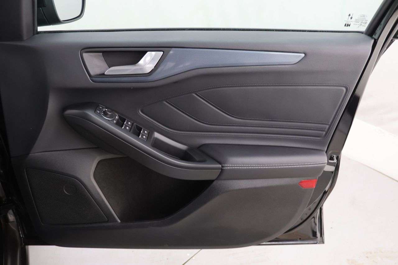 2022 FORD FOCUS 2022 FORD FOCUS