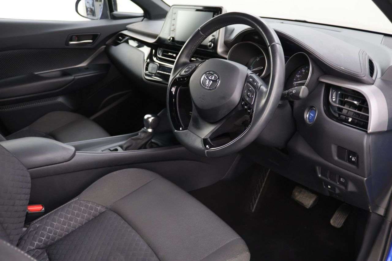 2022 TOYOTA C-HR 2022 TOYOTA C-HR