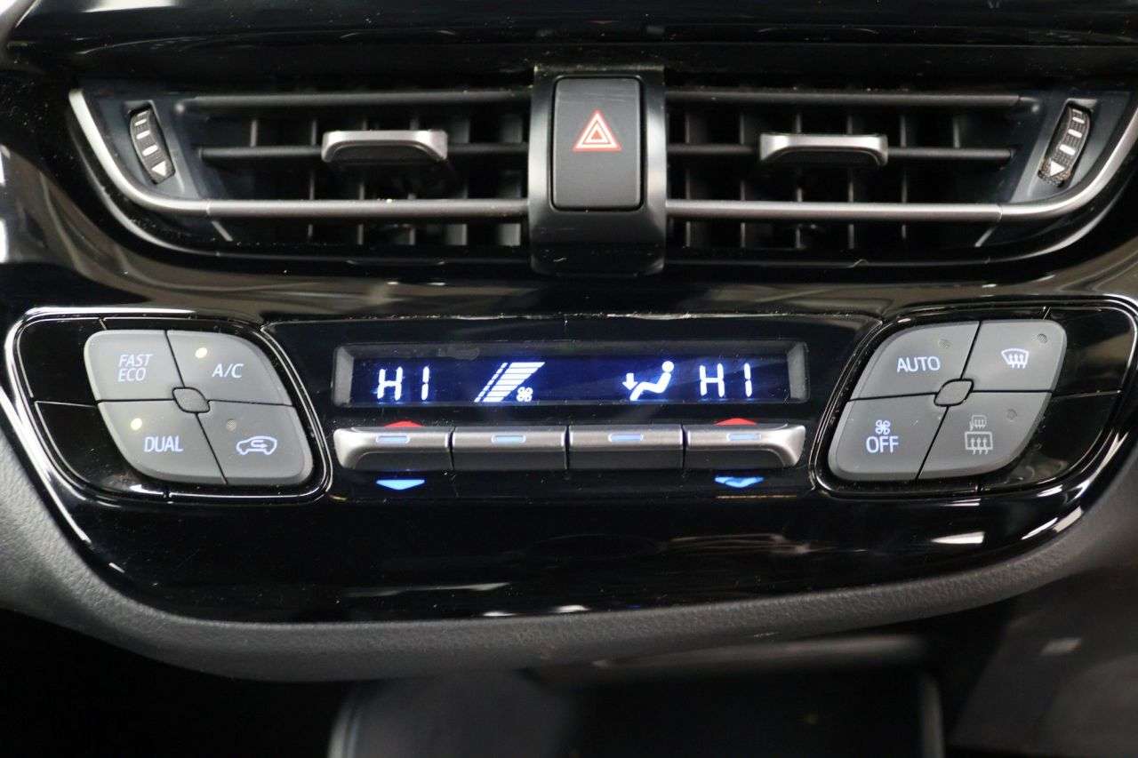 2022 TOYOTA C-HR 2022 TOYOTA C-HR