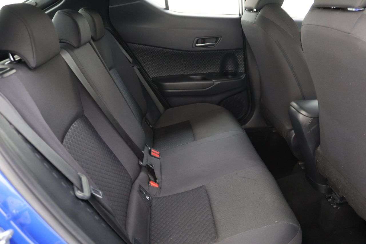 2022 TOYOTA C-HR 2022 TOYOTA C-HR