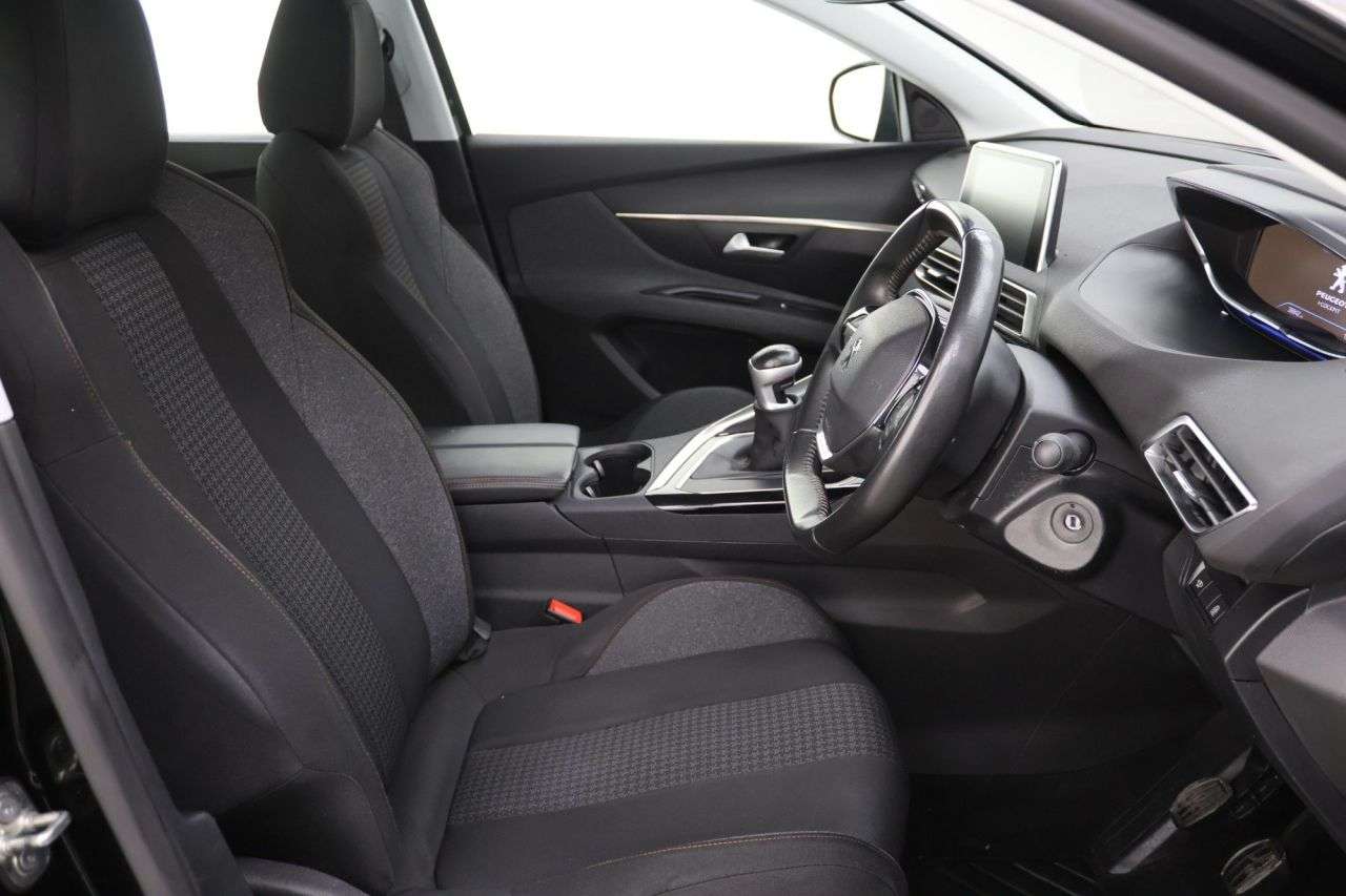 2020 PEUGEOT 5008 2020 PEUGEOT 5008