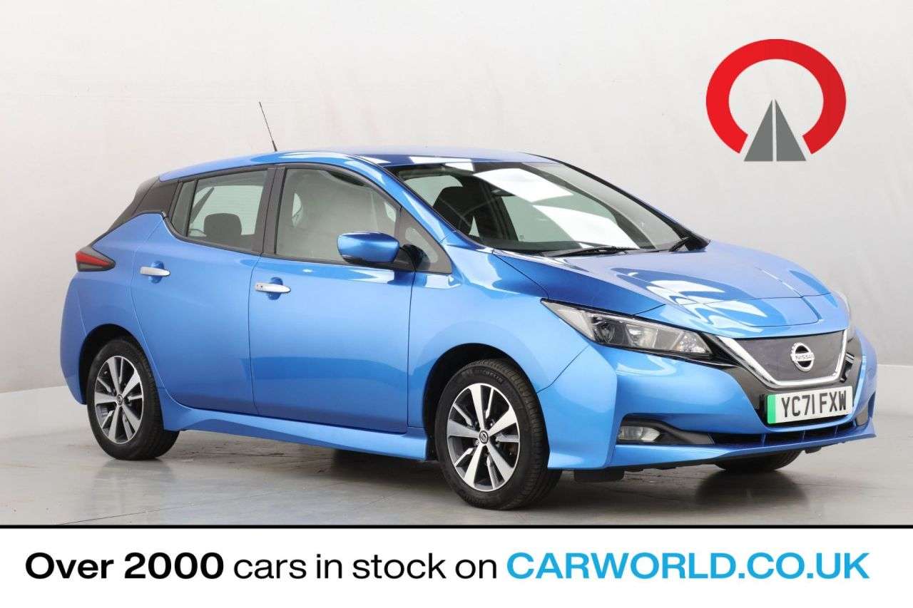 A 2021 NISSAN LEAF 40kWh Acenta Hatchback 5dr Electric Auto (150 ps) A 2021 NISSAN LEAF 40kWh Acenta Hatchback 5dr Electric Auto (150 ps)