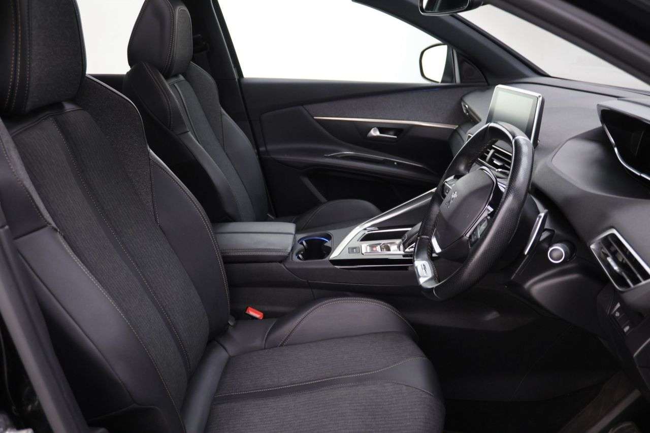 2020 PEUGEOT 3008 2020 PEUGEOT 3008