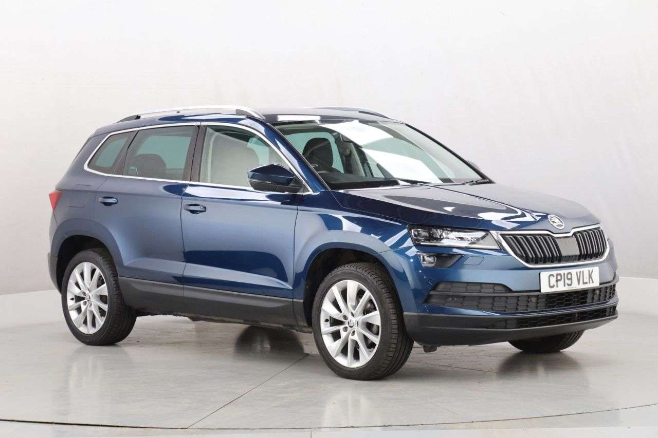A 2019 SKODA KAROQ 1.6 TDI SE L SUV 5dr Diesel DSG Euro 6 (s/s) (115 ps) A 2019 SKODA KAROQ 1.6 TDI SE L SUV 5dr Diesel DSG Euro 6 (s/s) (115 ps)