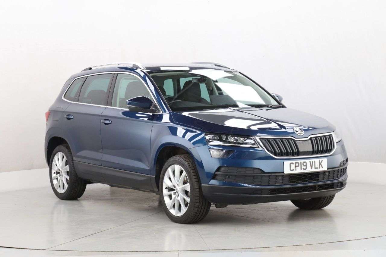 A 2019 SKODA KAROQ 1.6 TDI SE L SUV 5dr Diesel DSG Euro 6 (s/s) (115 ps) A 2019 SKODA KAROQ 1.6 TDI SE L SUV 5dr Diesel DSG Euro 6 (s/s) (115 ps)