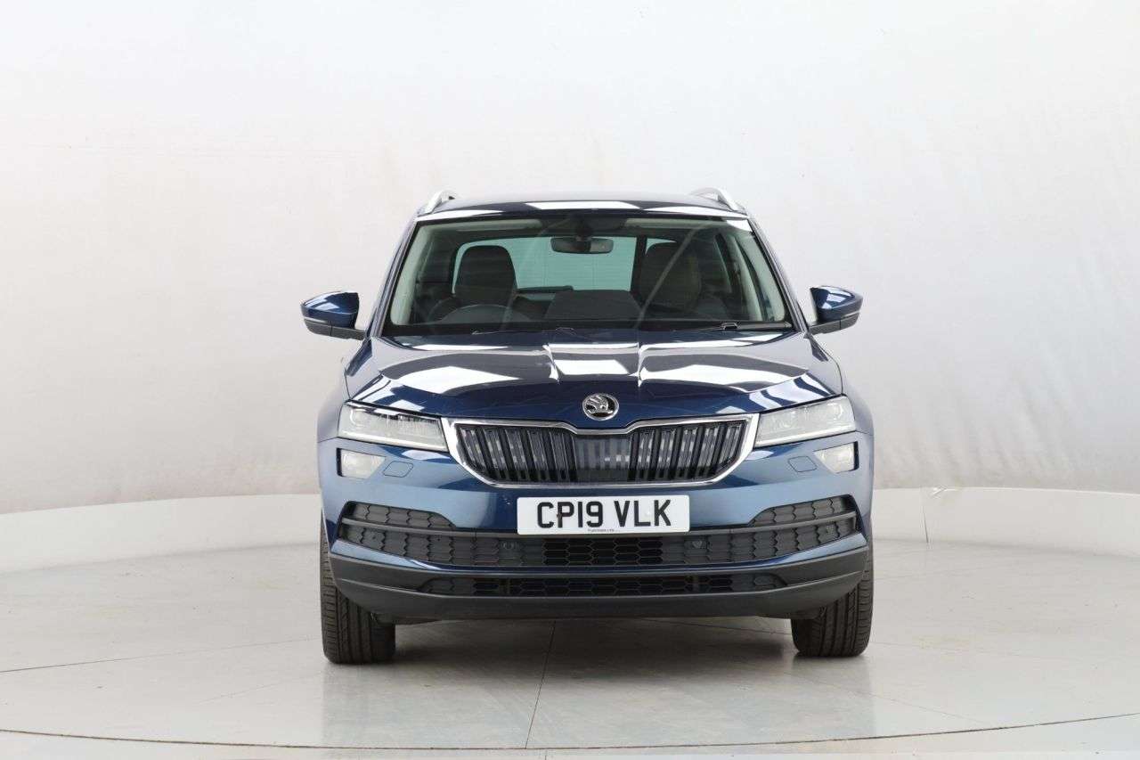 A 2019 SKODA KAROQ 1.6 TDI SE L SUV 5dr Diesel DSG Euro 6 (s/s) (115 ps) A 2019 SKODA KAROQ 1.6 TDI SE L SUV 5dr Diesel DSG Euro 6 (s/s) (115 ps)