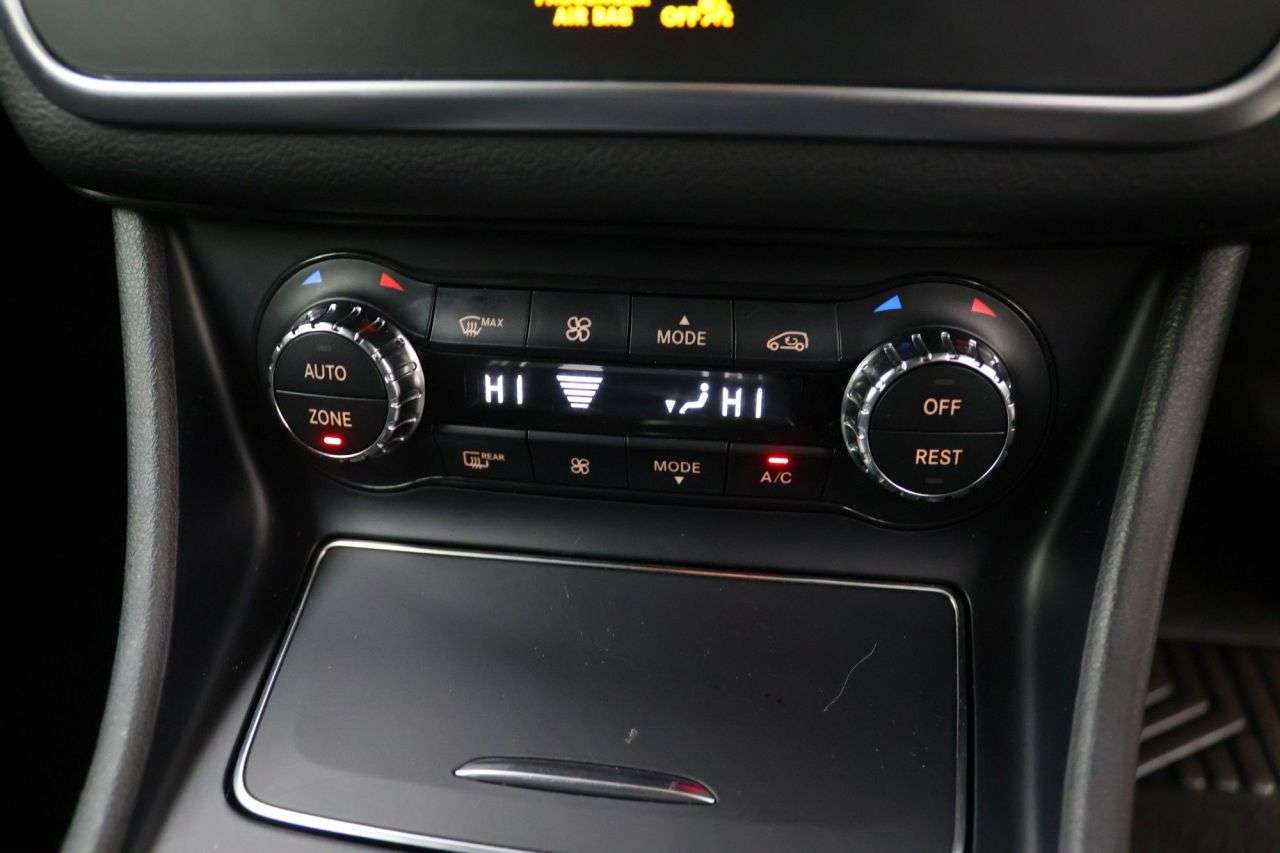 2018 MERCEDES-BENZ GLA CLASS 2018 MERCEDES-BENZ GLA CLASS