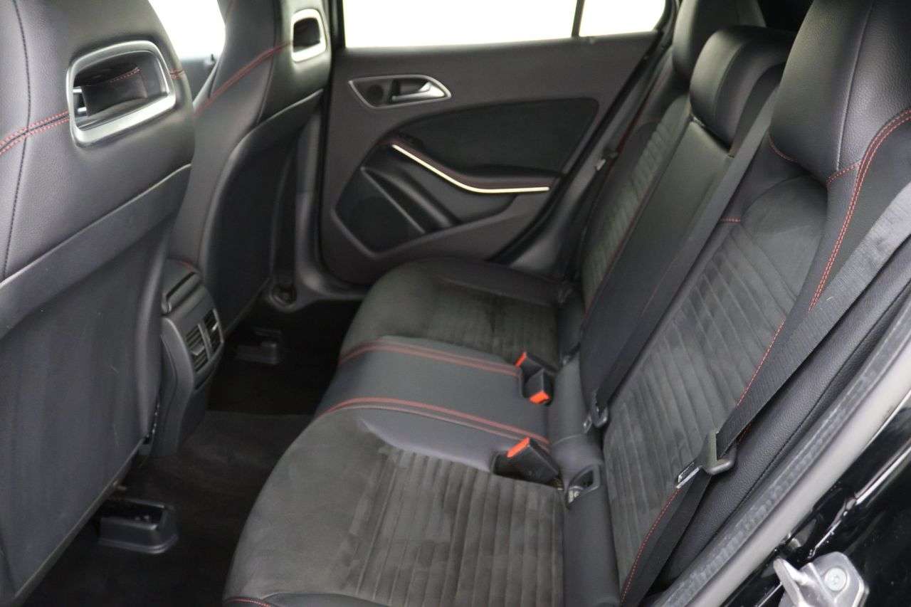 2018 MERCEDES-BENZ GLA CLASS 2018 MERCEDES-BENZ GLA CLASS