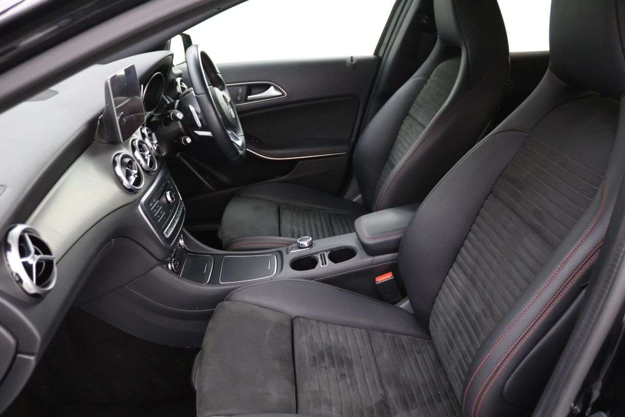 2018 MERCEDES-BENZ GLA CLASS 2018 MERCEDES-BENZ GLA CLASS