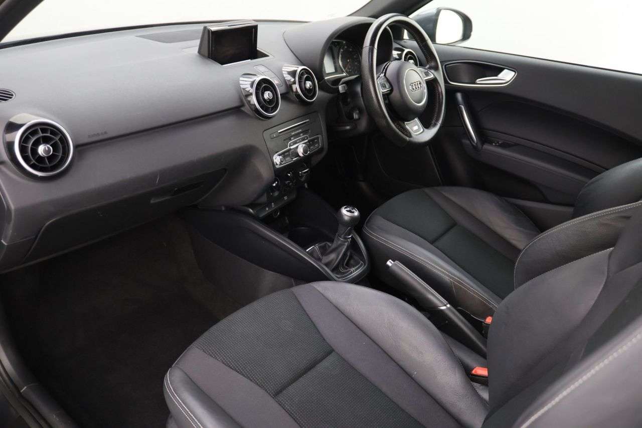 2017 AUDI A1 2017 AUDI A1