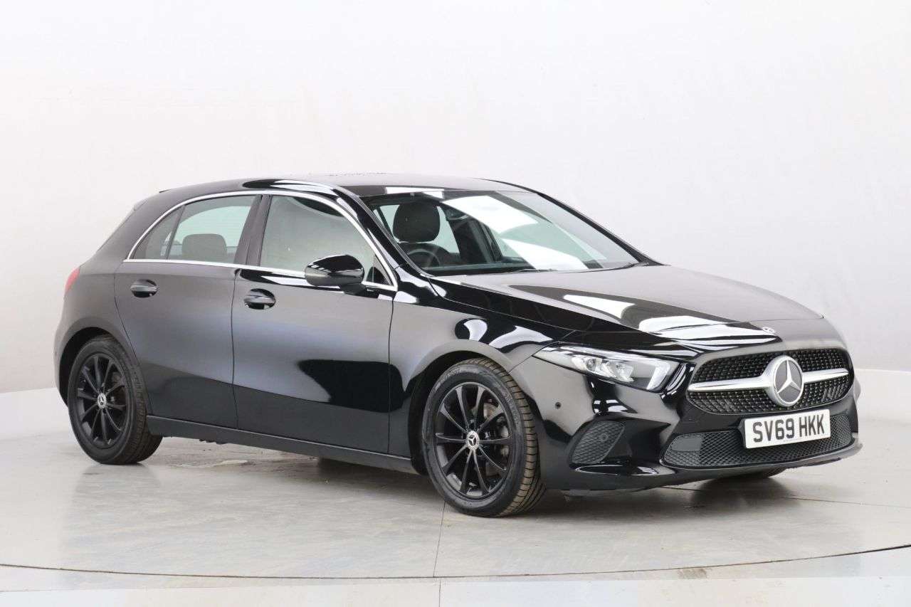 A 2019 MERCEDES-BENZ A CLASS 1.5 A180d Sport (Executive) Hatchback 5dr Diesel 7G-DCT Euro 6 (s/s) (116 p A 2019 MERCEDES-BENZ A CLASS 1.5 A180d Sport (Executive) Hatchback 5dr Diesel 7G-DCT Euro 6 (s/s) (116 p