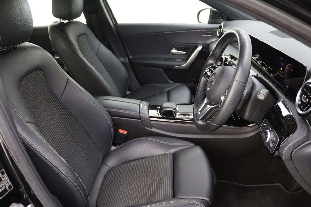 2019 MERCEDES-BENZ A CLASS 2019 MERCEDES-BENZ A CLASS