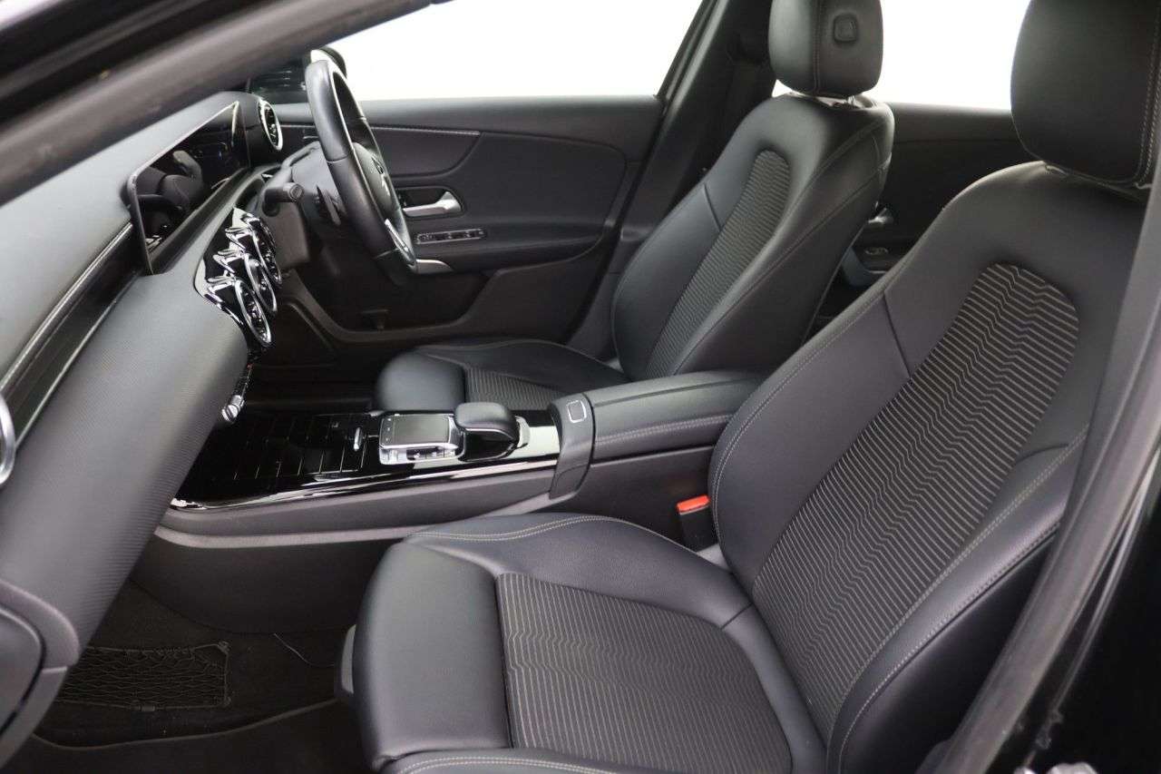 2019 MERCEDES-BENZ A CLASS 2019 MERCEDES-BENZ A CLASS