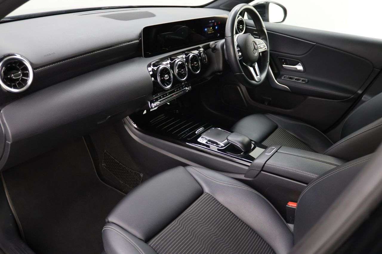 2019 MERCEDES-BENZ A CLASS 2019 MERCEDES-BENZ A CLASS