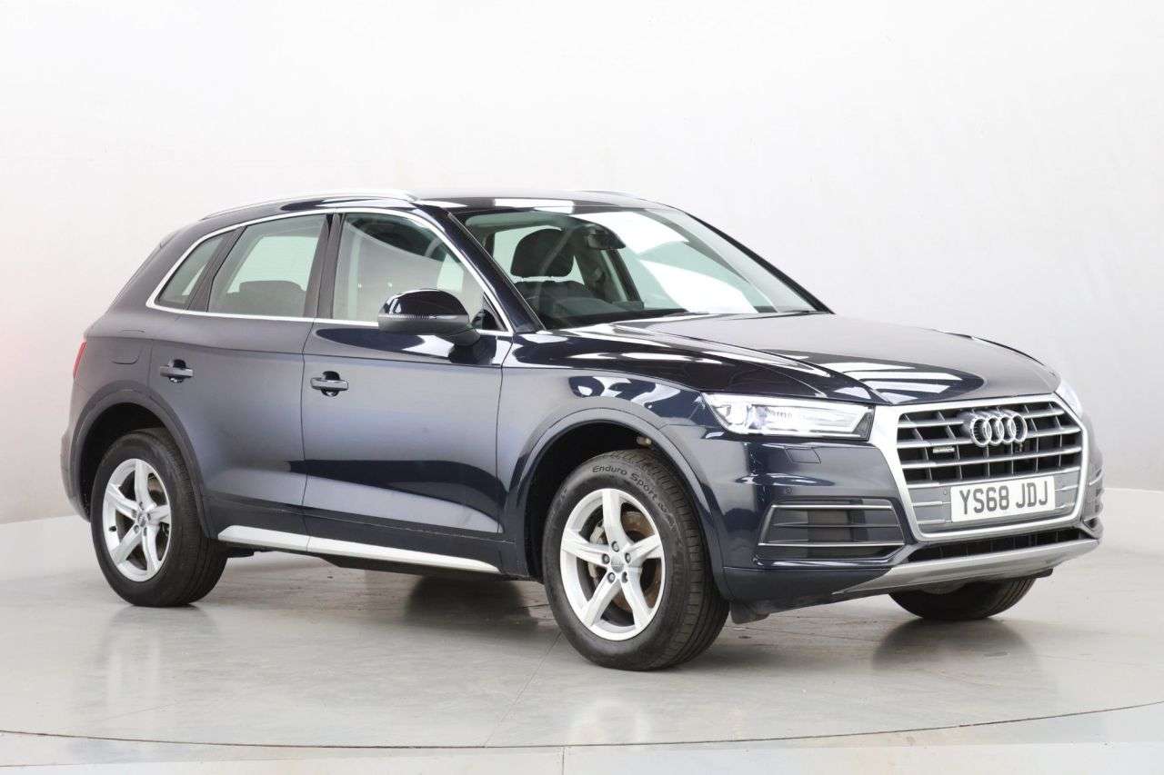 A 2019 AUDI Q5 2.0 TDI 40 Sport SUV 5dr Diesel S Tronic quattro Euro 6 (s/s) (190 ps) A 2019 AUDI Q5 2.0 TDI 40 Sport SUV 5dr Diesel S Tronic quattro Euro 6 (s/s) (190 ps)